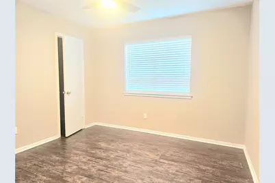 4231 Southchase Lane, Houston, TX 77014 - Photo 13