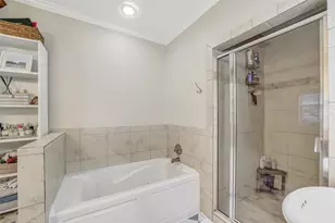 203 Northwood St, Houston, TX 77009 - Photo 21