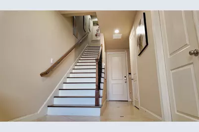 2029 Fannin Station N, Houston, TX 77045 - Photo 3