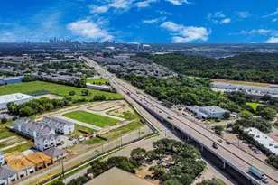3703 Main Plaza Dr, Houston, TX 77025 - Photo 39