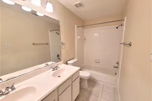 1719 Abellfield Ln, Sugar Land, TX 77478 - Photo 17