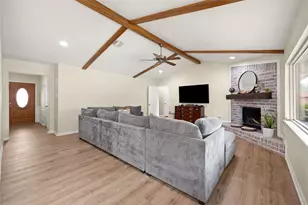 1922 Crooked Creek Ln, Pearland, TX 77581 - Photo 9