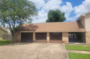 4203 Shady Springs Dr, Seabrook, TX 77586 - Photo 3