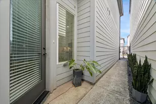 9009 Wellspring Dr, Houston, TX 77080 - Photo 7