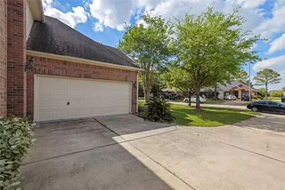 1111 Blue Leaf Drive, Richmond, TX 77469 - Photo 3