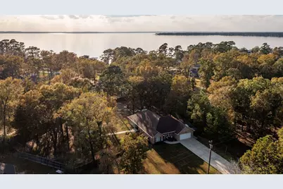 203 Lariat Lane, Livingston, TX 77351 - Photo 7