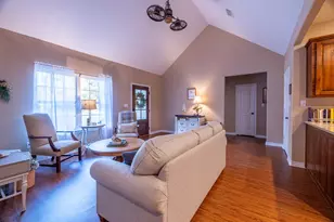 203 Lariat Ln, Livingston, TX 77351 - Photo 9