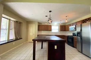 14727 Sun Harbor Dr, Houston, TX 77062 - Photo 13