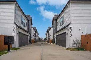 303 Blueberry St, Houston, TX 77018 - Photo 35