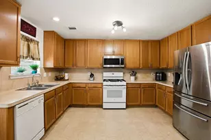 20507 Pinos Verde Dr, Cypress, TX 77433 - Photo 11