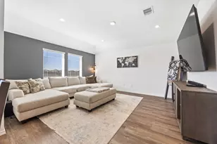 14200 Yellow Jacket Ct, Willis, TX 77318 - Photo 5