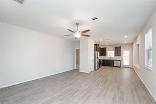107 Silver Sky Ct, Conroe, TX 77304 - Photo 7