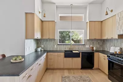 10707 Pinehurst Drive, Austin, TX 78747 - Photo 17