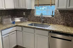 4402 Dallas St, Beaumont, TX 77703 - Photo 9