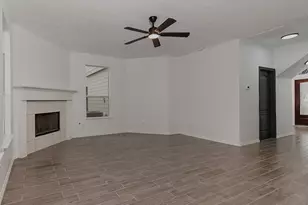 2037 Borthwick Ln, Conroe, TX 77301 - Photo 13