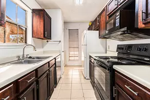 2121 Hepburn St, Houston, TX 77054 - Photo 5