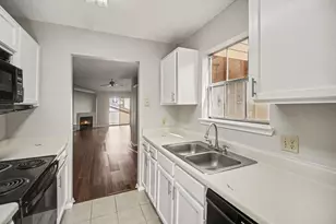 2121 Hepburn St, Houston, TX 77054 - Photo 5