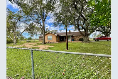 318 Peach Point, Jones Creek, TX 77541 - Photo 27