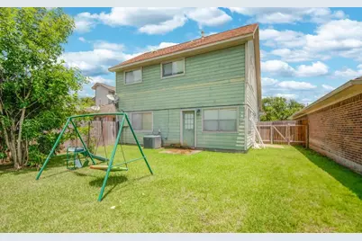 209 Almond Drive, Lake Jackson, TX 77566 - Photo 7