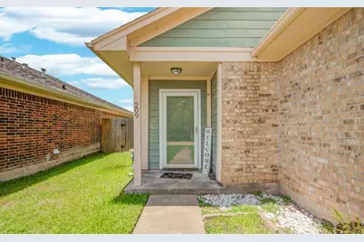 209 Almond Drive, Lake Jackson, TX 77566 - Photo 5