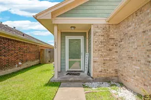 209 Almond Dr, Lake Jackson, TX 77566 - Photo 5