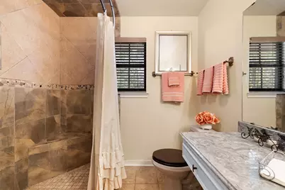 104 N Hickory Lane, Columbus, TX 78934 - Photo 21