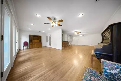 8726 Dogwood Drive, Tomball, TX 77375 - Photo 9