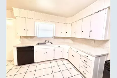 1504 E Fayle Street, Baytown, TX 77520 - Photo 5