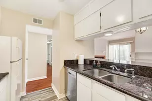 7140 N Holiday Dr, Galveston, TX 77550 - Photo 15