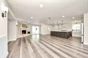 12026 Sugar Springs Dr, Houston, TX 77077 - Photo 15
