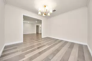 12026 Sugar Springs Dr, Houston, TX 77077 - Photo 11