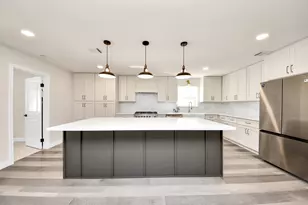 12026 Sugar Springs Dr, Houston, TX 77077 - Photo 17