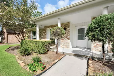 12026 Sugar Springs Drive, Houston, TX 77077 - Photo 9
