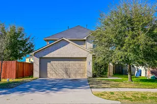 838 Darbydale Crossing Ln, Houston, TX 77090 - Photo 1
