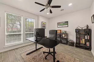 4423 Parkwater Cove Ct SE, Sugar Land, TX 77479 - Photo 7