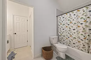 4423 Parkwater Cove Ct SE, Sugar Land, TX 77479 - Photo 33