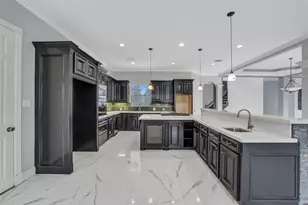 13734 Vinery Ln, Cypress, TX 77429 - Photo 9