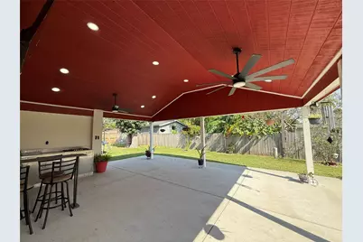 9022 Indian River Drive, Houston, TX 77088 - Photo 3