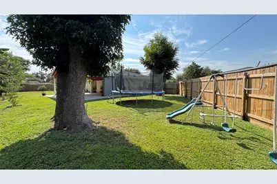 9022 Indian River Drive, Houston, TX 77088 - Photo 19