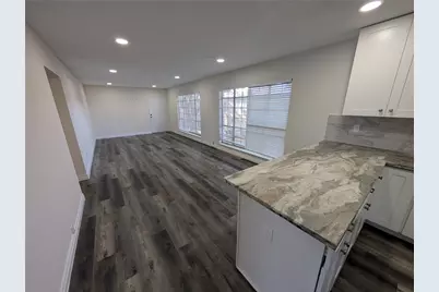 2101 Fountain View Drive #76, Houston, TX 77057 - Photo 7