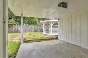 1119 Meadowvale, Beaumont, TX 77706 - Photo 15
