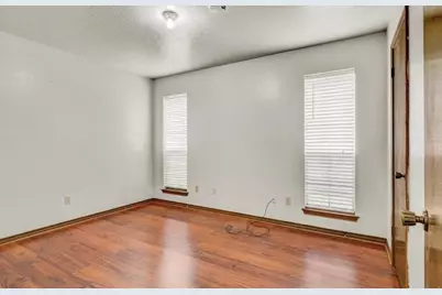 1119 Meadowvale, Beaumont, TX 77706 - Photo 9