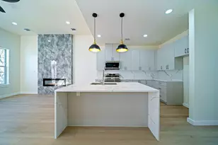 2202 31st St, Galveston, TX 77550 - Photo 13