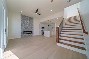 2202 31st St, Galveston, TX 77550 - Photo 9