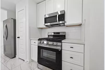 2202 Alabama Street, Baytown, TX 77520 - Photo 19