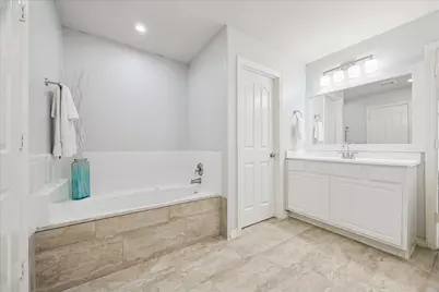 7531 S Linpar Court, Houston, TX 77040 - Photo 9