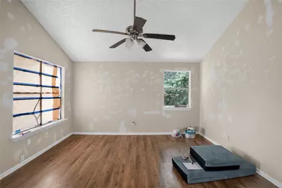 624 N McCampbell Street, Aransas Pass, TX 78336 - Photo 5
