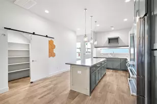 6809 Troya Ln, Houston, TX 77092 - Photo 15