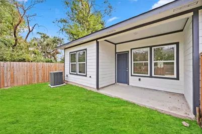 8009 Sterlingshire Street #B, Houston, TX 77078 - Photo 15