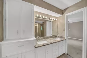 2411 Oaks Forks Dr, Houston, TX 77339 - Photo 27
